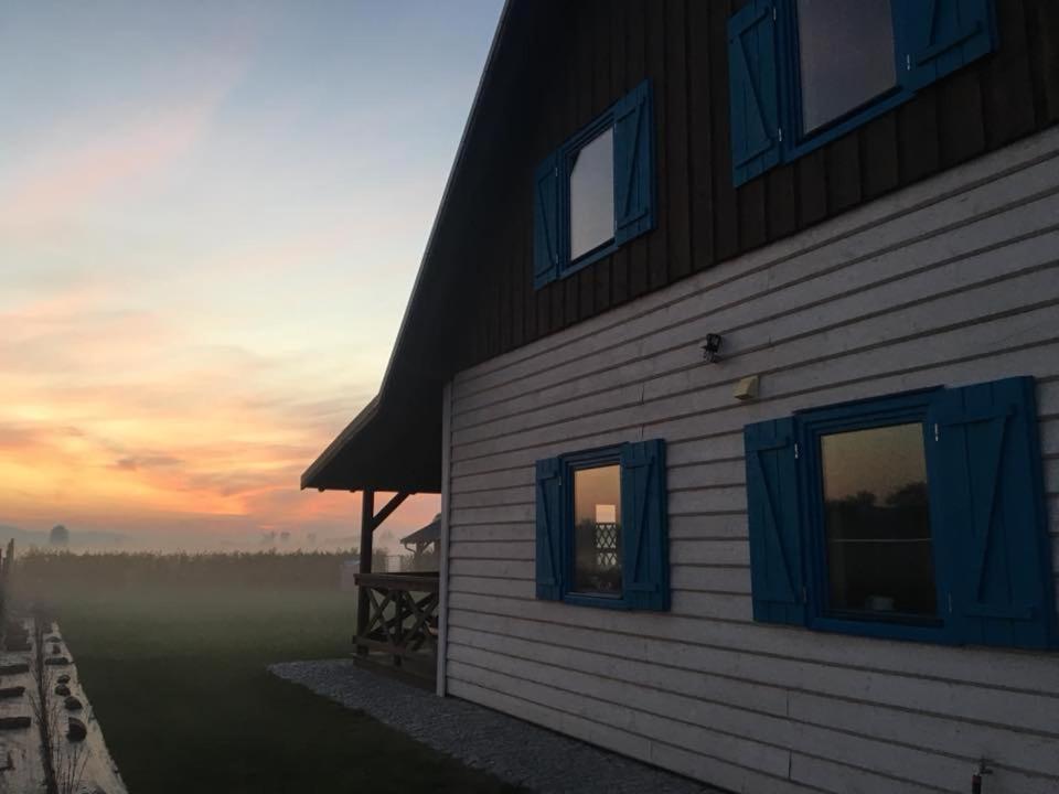 Dom Nad Morzem Witome Holiday home